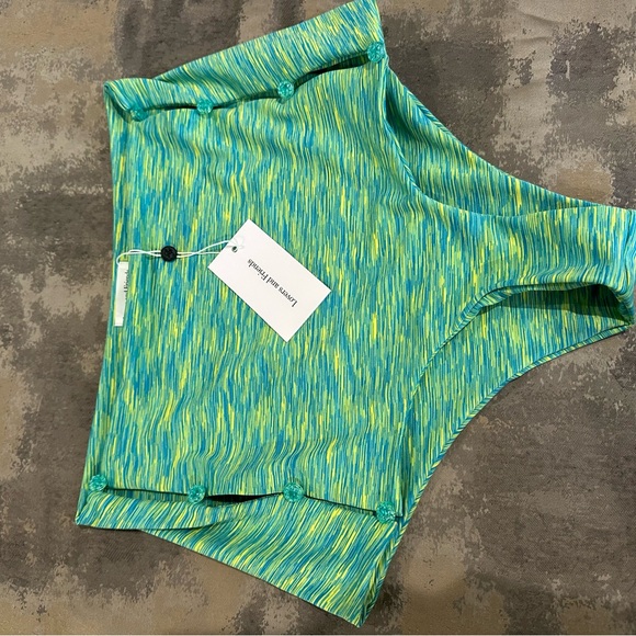 Lovers and Friends Bikini Set - Picture 5 of 8